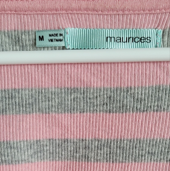 Maurices 3/4 Sleeved Top - Picture 2 of 2